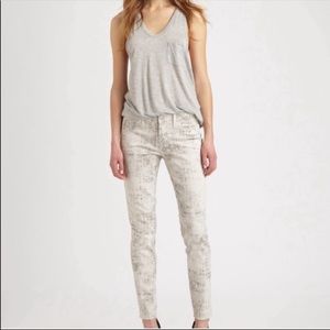 J Brand Mid Rise Super Skinny Pant | 26